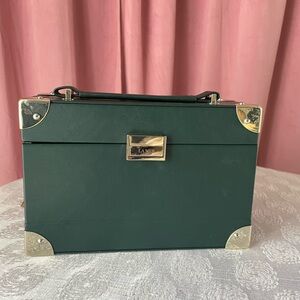 La Mer Vanity Case Trunk